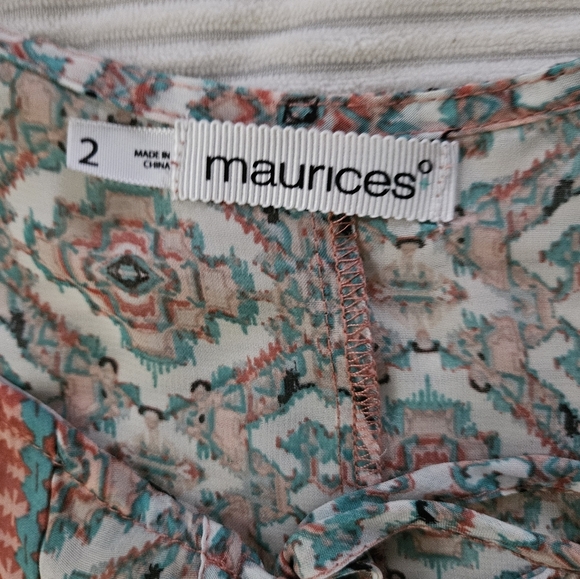 Maurices Bohemian Print Women's Top.Size 2 - Picture 2 of 5